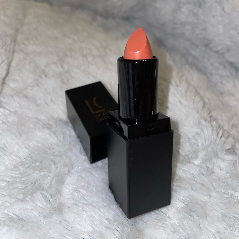 NEW Lucky Chick Creamy Matte Lipstick in Paradise